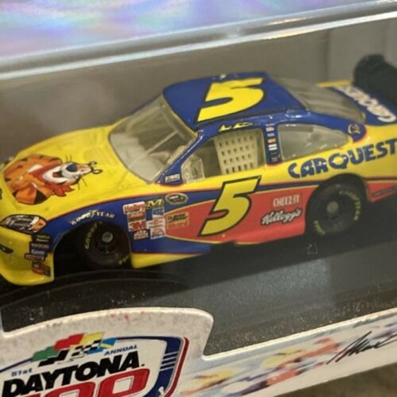 NASCAR Winner’s Circle 1:87 Hendricks Motorsports Mark Martin Diecast #06762 - Picture 8 of 8